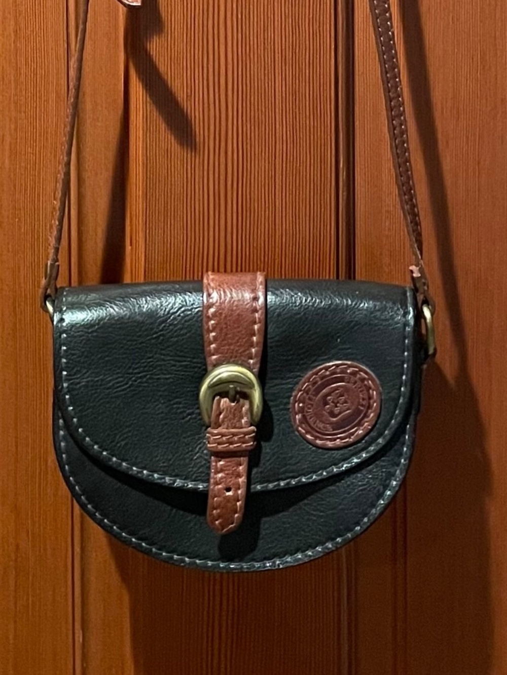 Black Vintage Leather Peruzzi Cross-body small purse